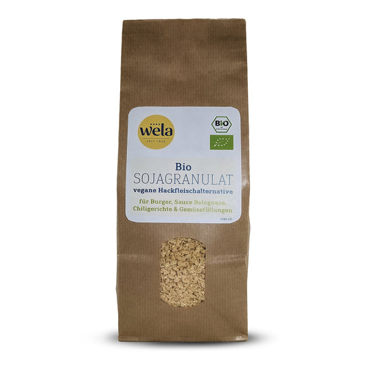 Wela Bio Sojagranulat – brauner Beutel mit Sichtfenster und weißem Etikett mit grüner und blauer Aufschrift.
